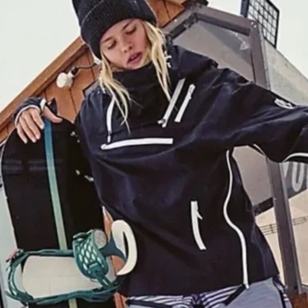 FP  Movement  Free People Blizzard Bliss Ski Jacket Hooded Snowboarding  XS coat - Picture 2 of 8